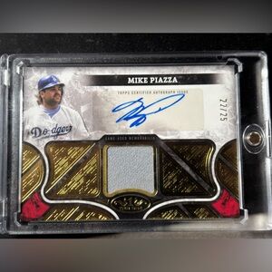 Mike Piazza Autographed Baseball Card